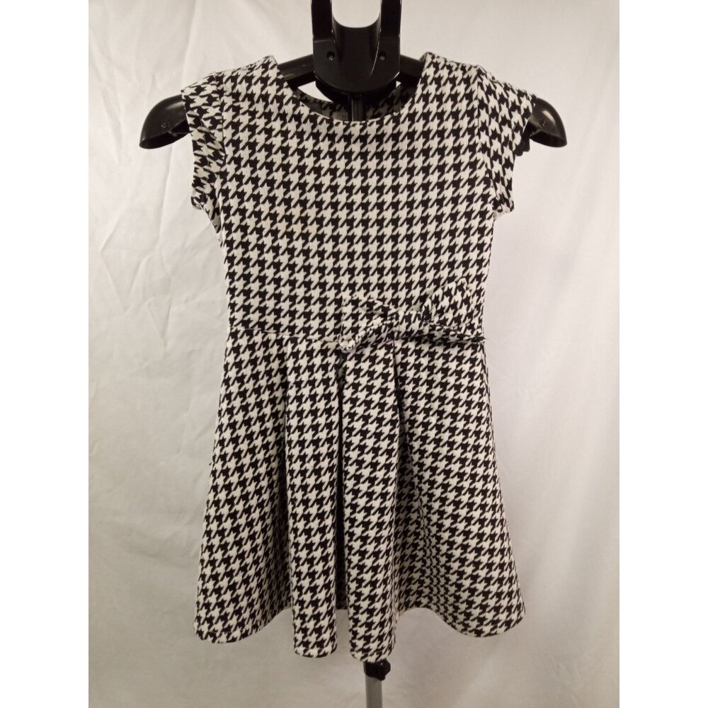 The Children's Place Kid's Black/White Casual Dress Size Medium (7/8)